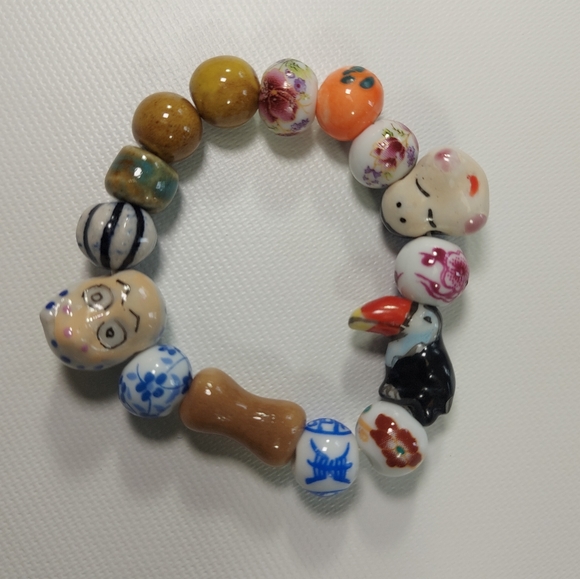 Colourful Critters Ceramic Floral Stretchy Beaded Bracelet - Picture 4 of 5